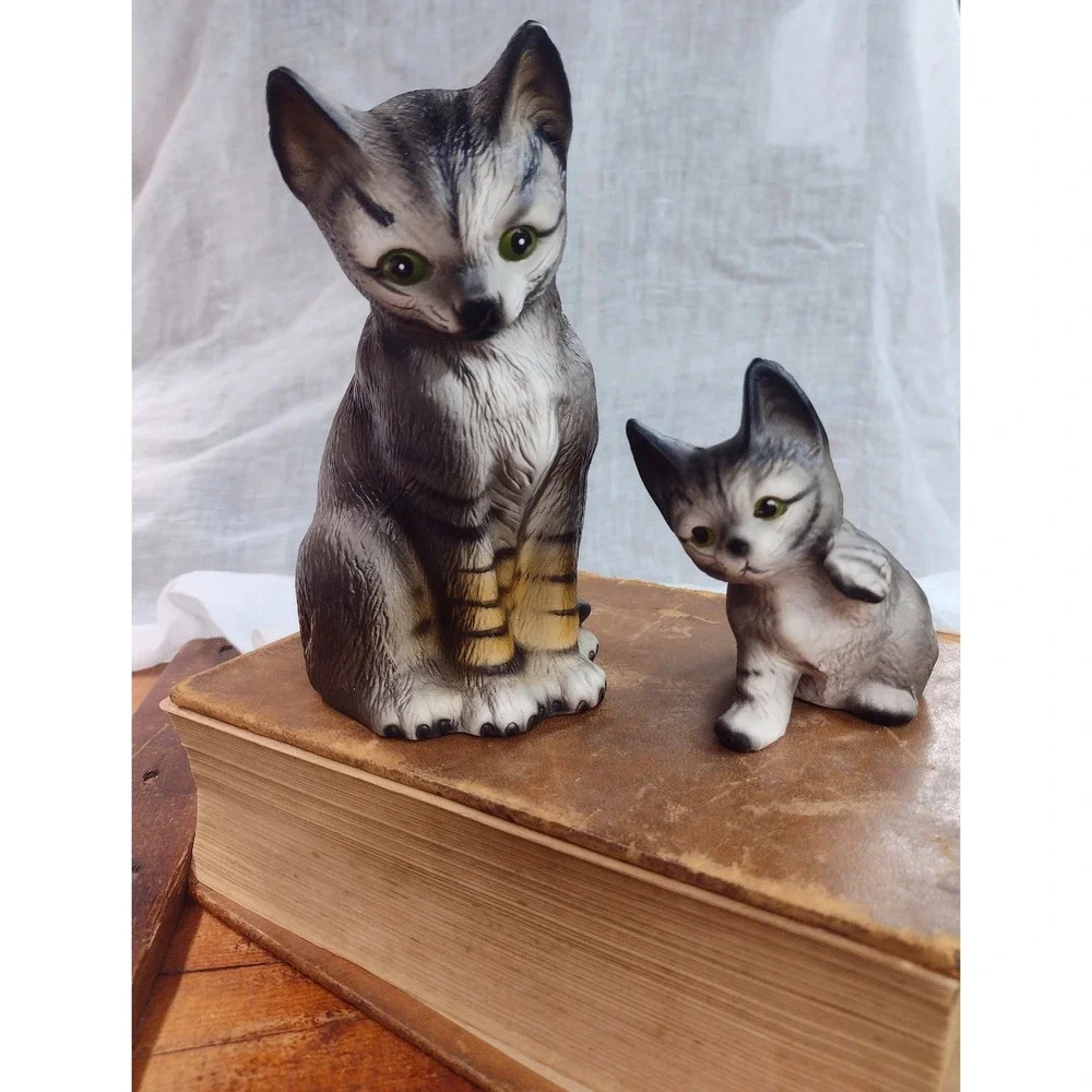 Vintage Ceramic Grey Tabby Cat and Kitten Figurine Set‎ Hand Painted Green Eyes